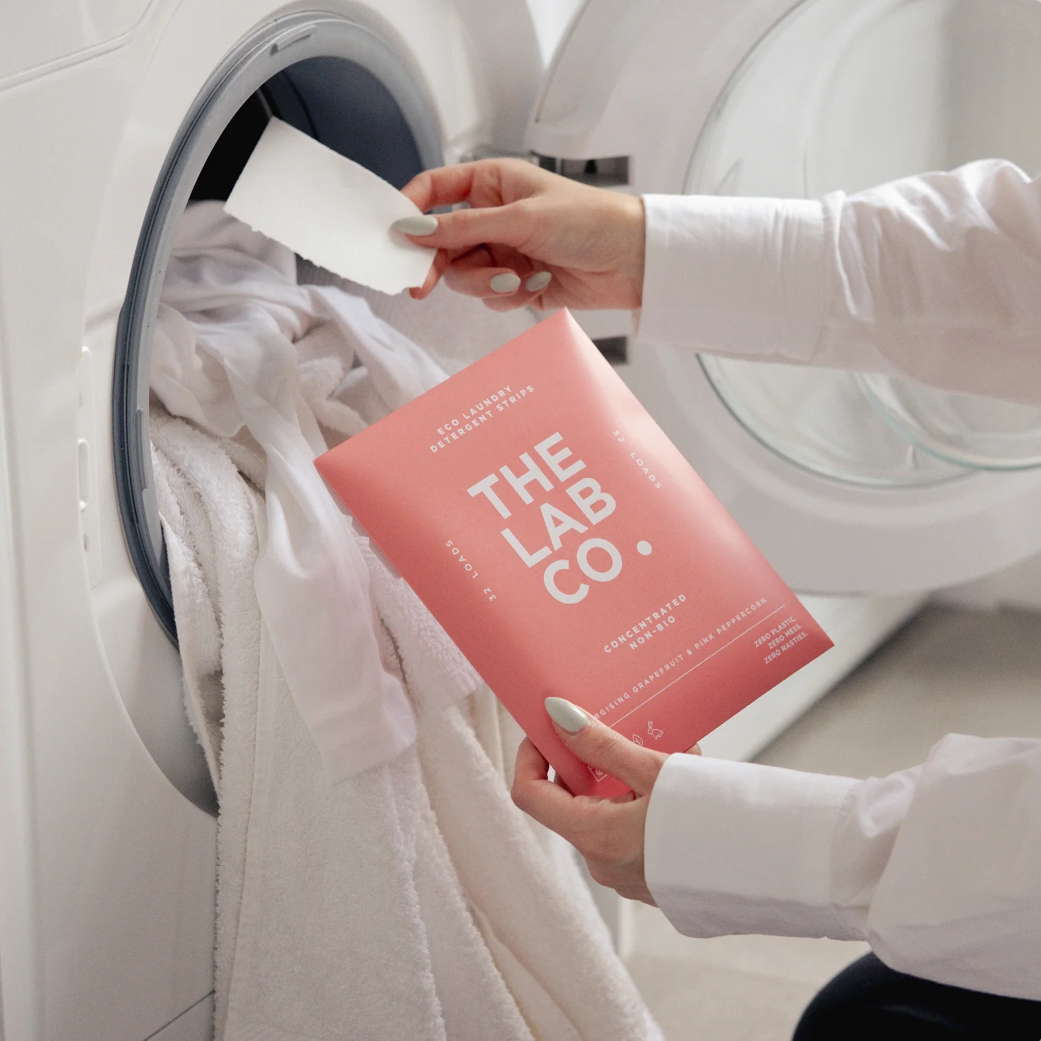 Mixed Fragrance Laundry Strips Trio Set 96 Loads - Image 3