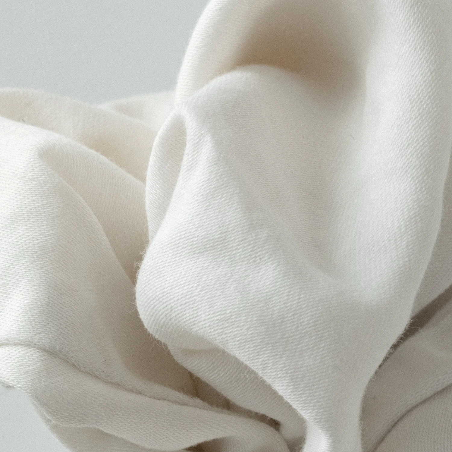 Soothing Laundry Detergent Strips 32 Loads - Image 8