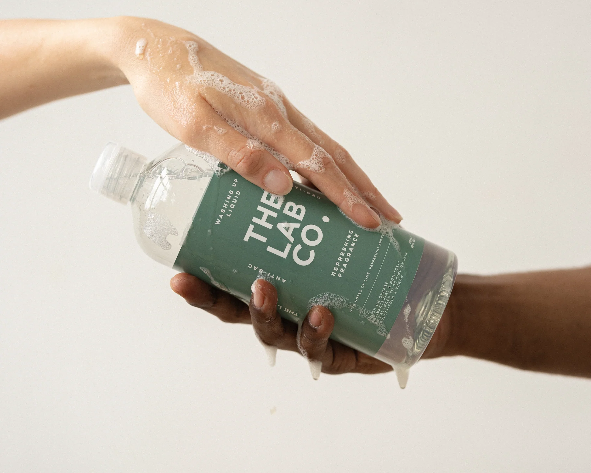 Refreshing Washing Up Liquid 750ml - Image 5